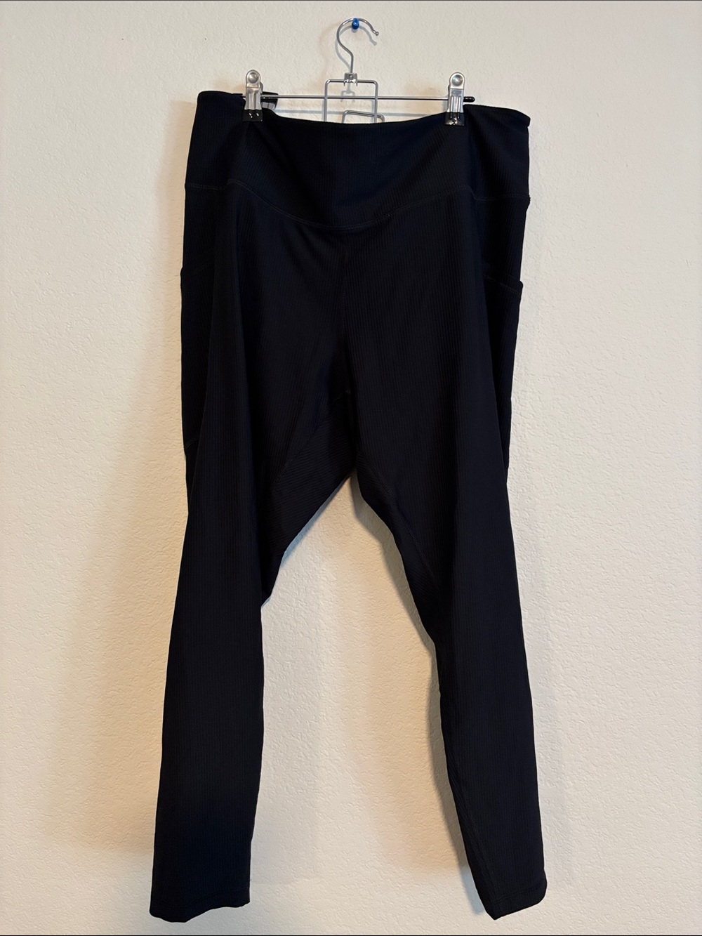 Old Navy Black Ribbed High-Waist Leggings